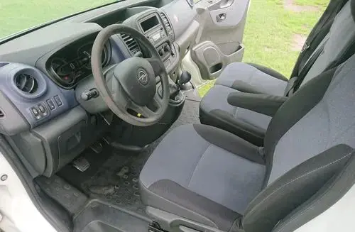 OPEL Vivaro 