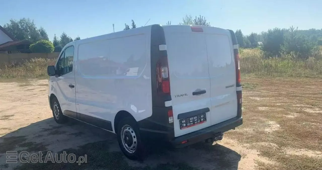 RENAULT Trafic 