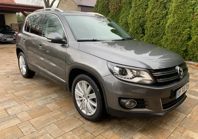 VOLKSWAGEN Tiguan 2.0 TDI DPF BlueMotion Technology Trend & Fun