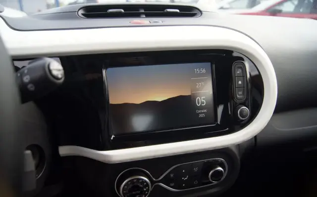 RENAULT Twingo Electric ZEN