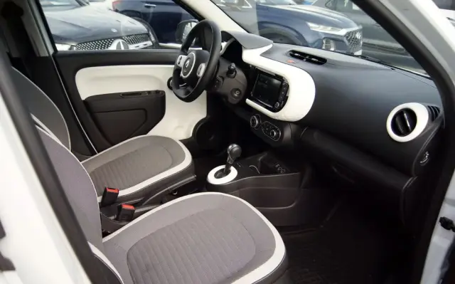 RENAULT Twingo Electric ZEN