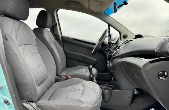 CHEVROLET Spark 