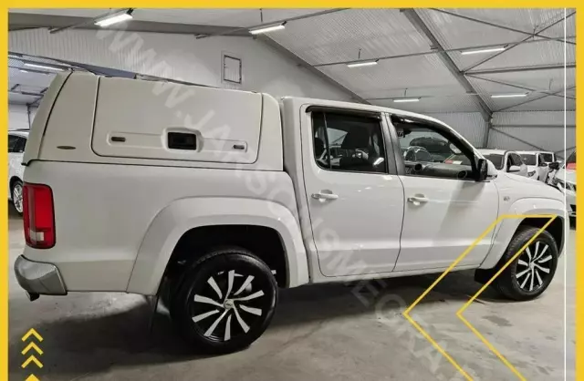 VOLKSWAGEN Amarok 