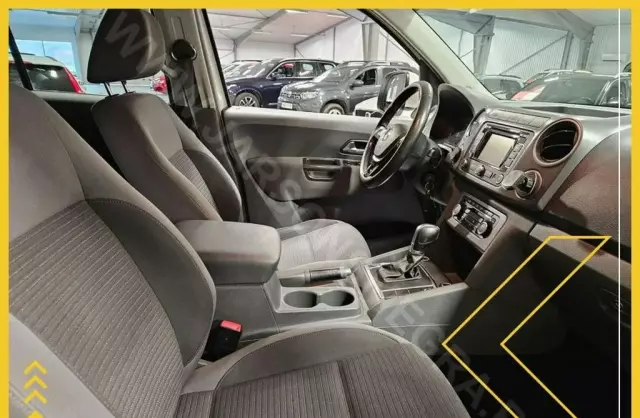 VOLKSWAGEN Amarok 