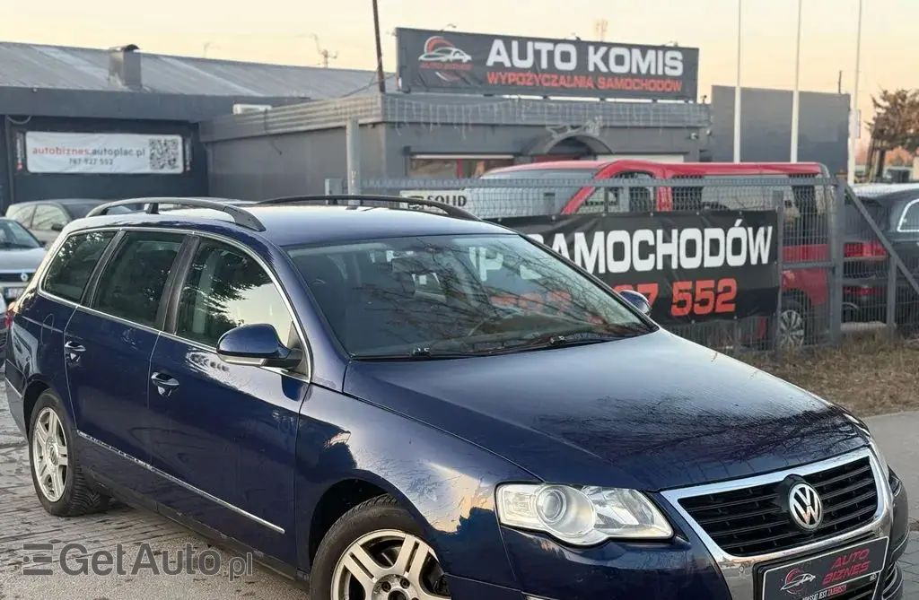 VOLKSWAGEN Passat 