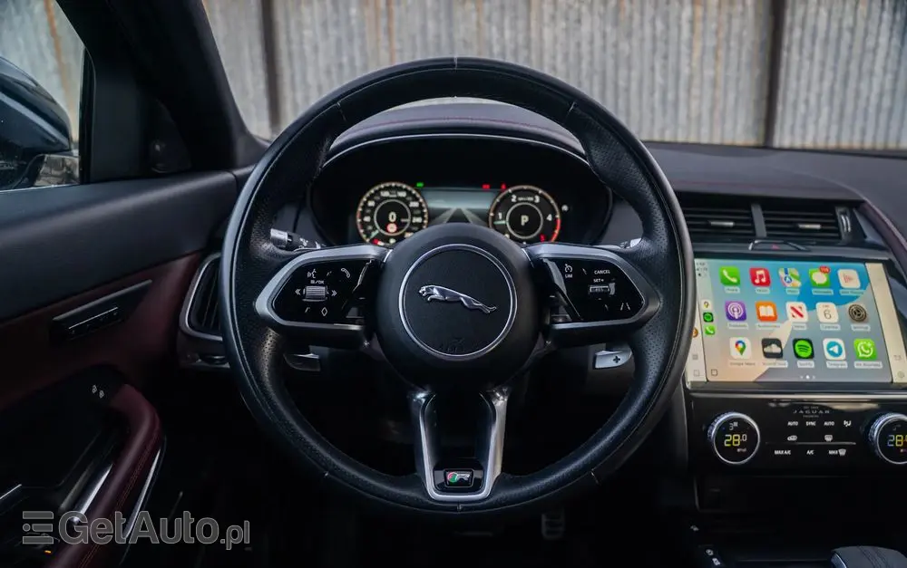 JAGUAR E-Pace D200 AWD R-Dynamic SE