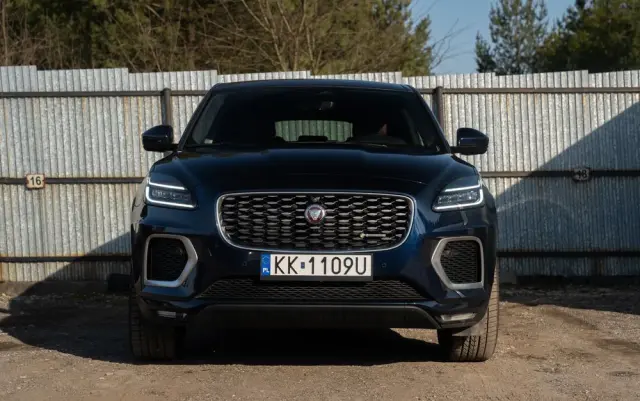 JAGUAR E-Pace D200 AWD R-Dynamic SE
