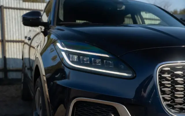 JAGUAR E-Pace D200 AWD R-Dynamic SE
