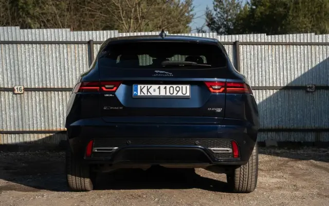 JAGUAR E-Pace D200 AWD R-Dynamic SE