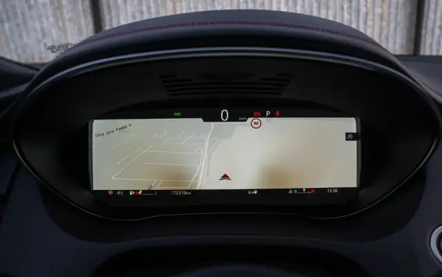JAGUAR E-Pace D200 AWD R-Dynamic SE