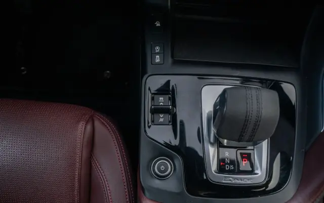 JAGUAR E-Pace D200 AWD R-Dynamic SE