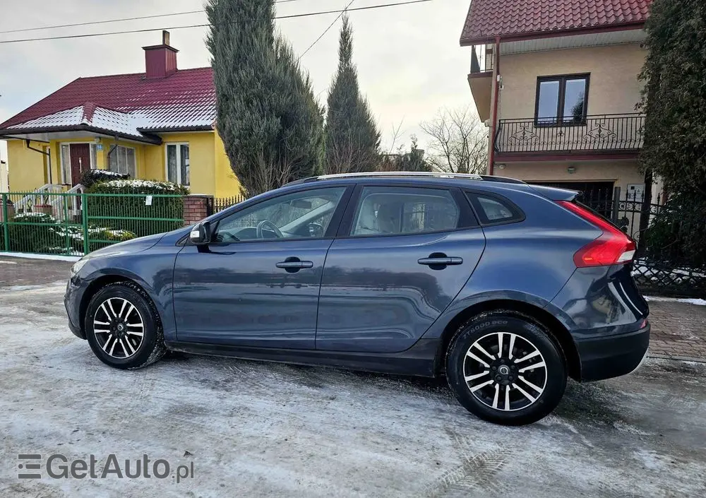 VOLVO V40 Cross Country D2 Pro