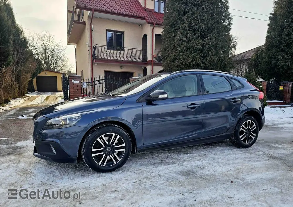 VOLVO V40 Cross Country D2 Pro