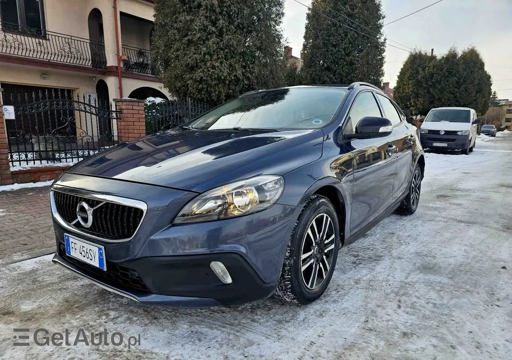 VOLVO V40 Cross Country D2 Pro