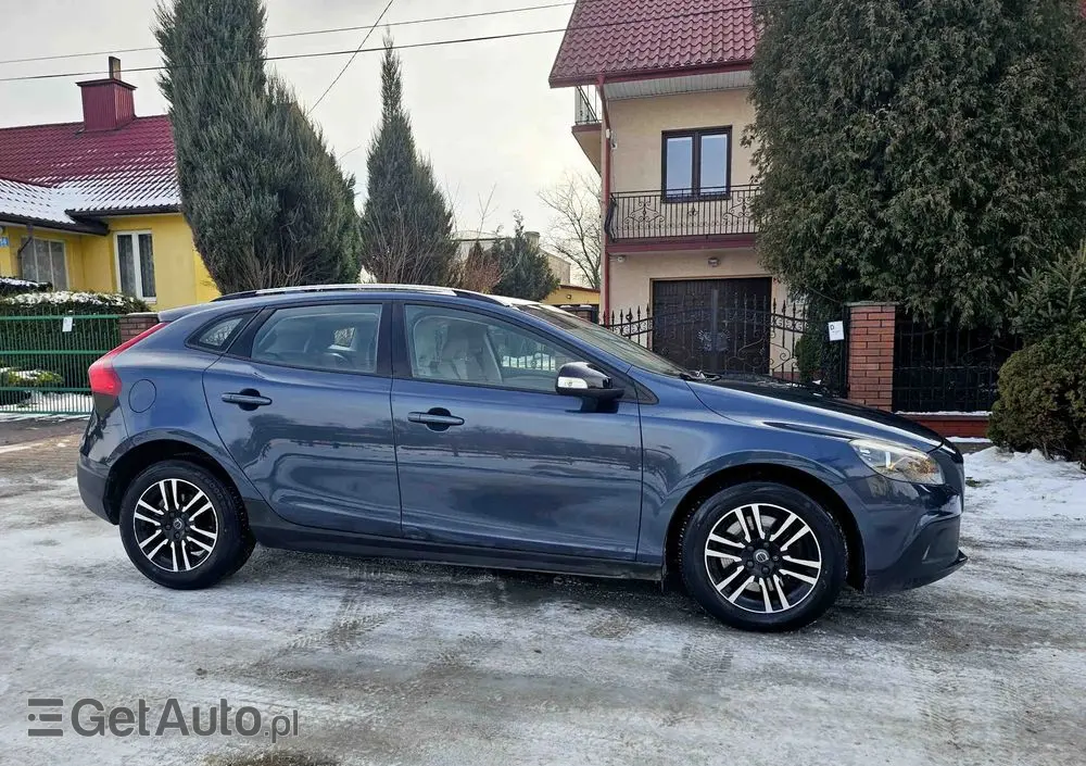 VOLVO V40 Cross Country D2 Pro