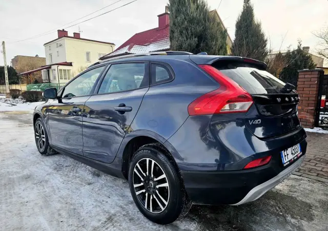 VOLVO V40 Cross Country D2 Pro