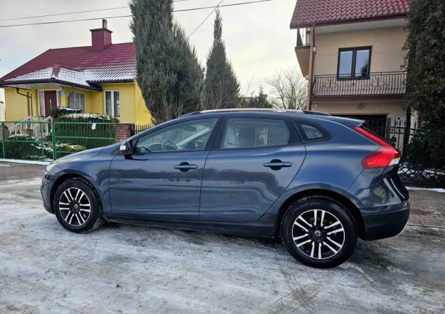 VOLVO V40 Cross Country D2 Pro