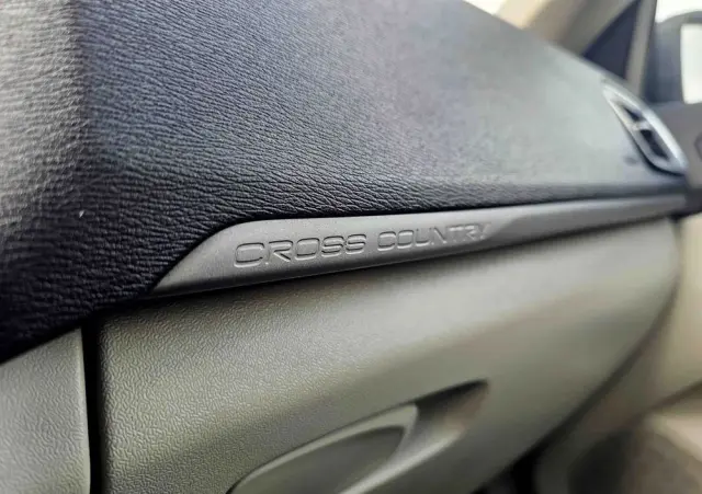 VOLVO V40 Cross Country D2 Pro