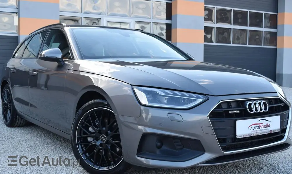 AUDI A4 Avant 40 TDI quattro S tronic advanced