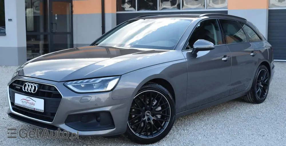 AUDI A4 Avant 40 TDI quattro S tronic advanced