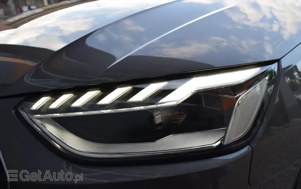 AUDI A4 Avant 40 TDI quattro S tronic advanced