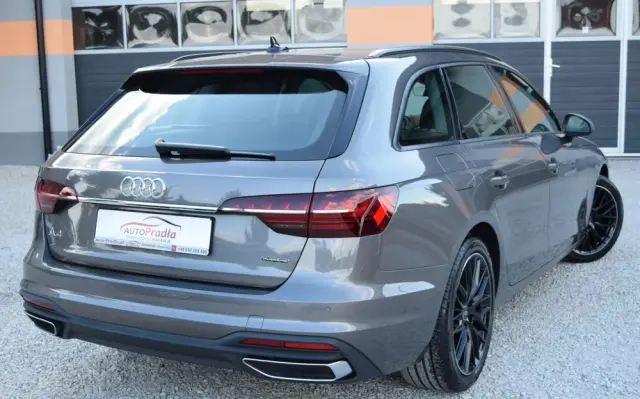 AUDI A4 Avant 40 TDI quattro S tronic advanced