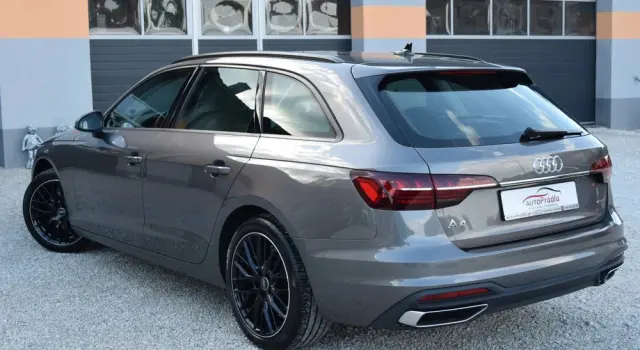 AUDI A4 Avant 40 TDI quattro S tronic advanced