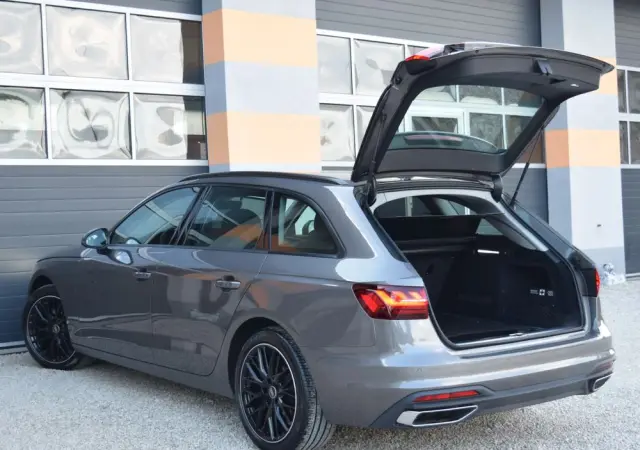 AUDI A4 Avant 40 TDI quattro S tronic advanced