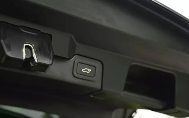 LAND ROVER Range Rover Evoque 2.0Si4 SE Plus / Dynamic