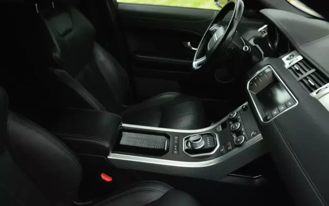 LAND ROVER Range Rover Evoque 2.0Si4 SE Plus / Dynamic