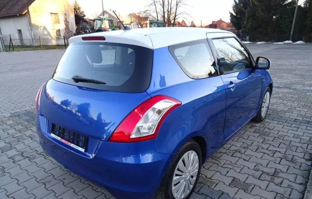 SUZUKI Swift 