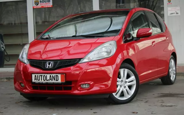 HONDA Jazz 1.4 i-VTEC Elegance