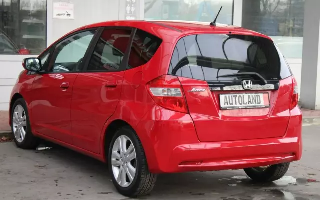 HONDA Jazz 1.4 i-VTEC Elegance
