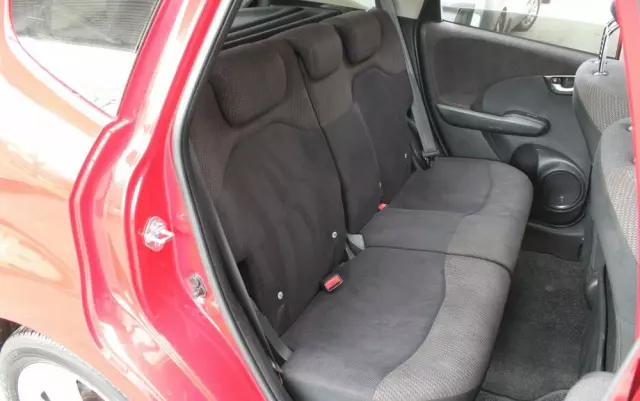 HONDA Jazz 1.4 i-VTEC Elegance