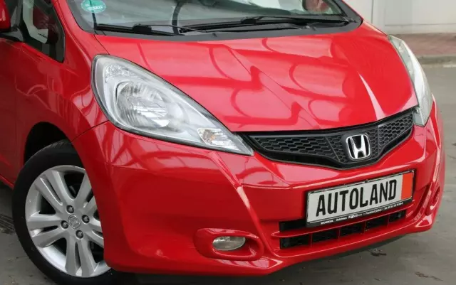 HONDA Jazz 1.4 i-VTEC Elegance