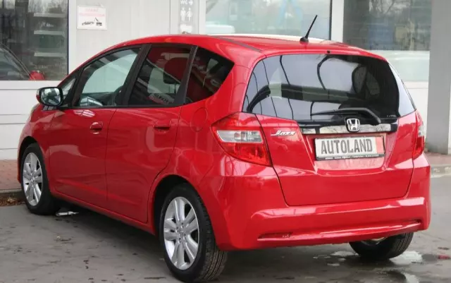 HONDA Jazz 1.4 i-VTEC Elegance