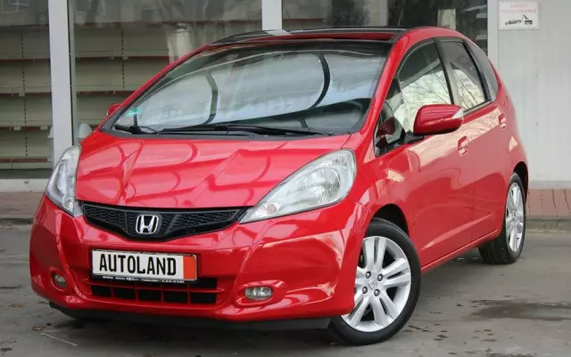 HONDA Jazz 1.4 i-VTEC Elegance
