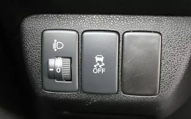 HONDA Jazz 1.4 i-VTEC Elegance