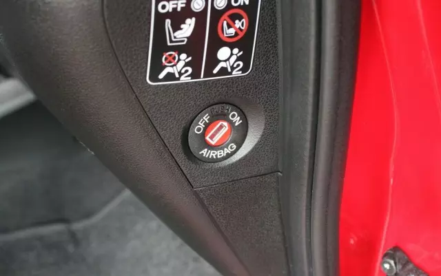 HONDA Jazz 1.4 i-VTEC Elegance