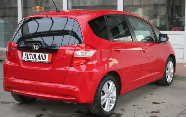 HONDA Jazz 1.4 i-VTEC Elegance