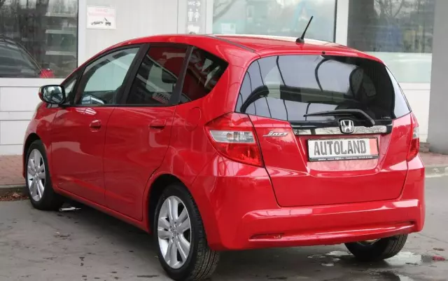 HONDA Jazz 1.4 i-VTEC Elegance