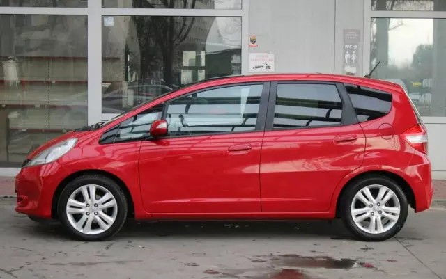 HONDA Jazz 1.4 i-VTEC Elegance