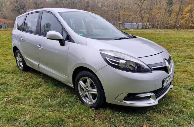 RENAULT Grand Scenic 