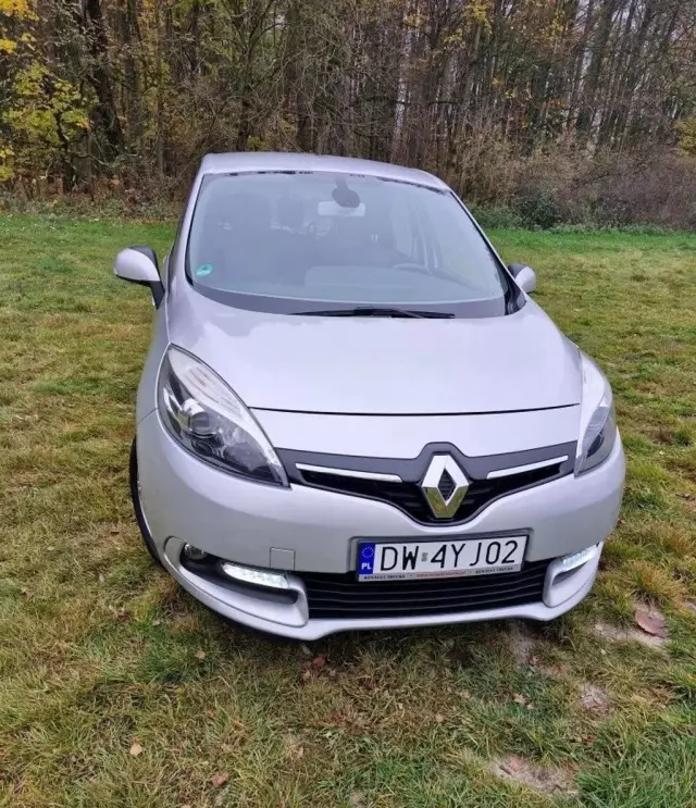 RENAULT Grand Scenic 