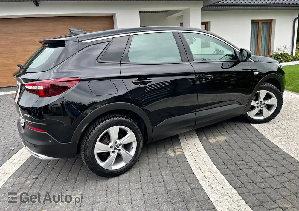 OPEL Grandland X 1.2 Start/Stop Business INNOVATION