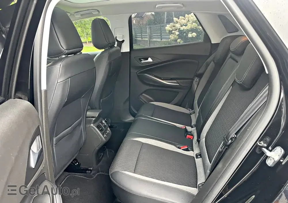 OPEL Grandland X 1.2 Start/Stop Business INNOVATION