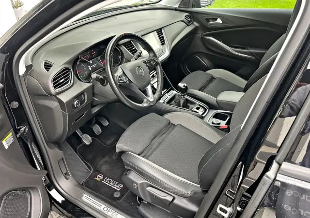 OPEL Grandland X 1.2 Start/Stop Business INNOVATION