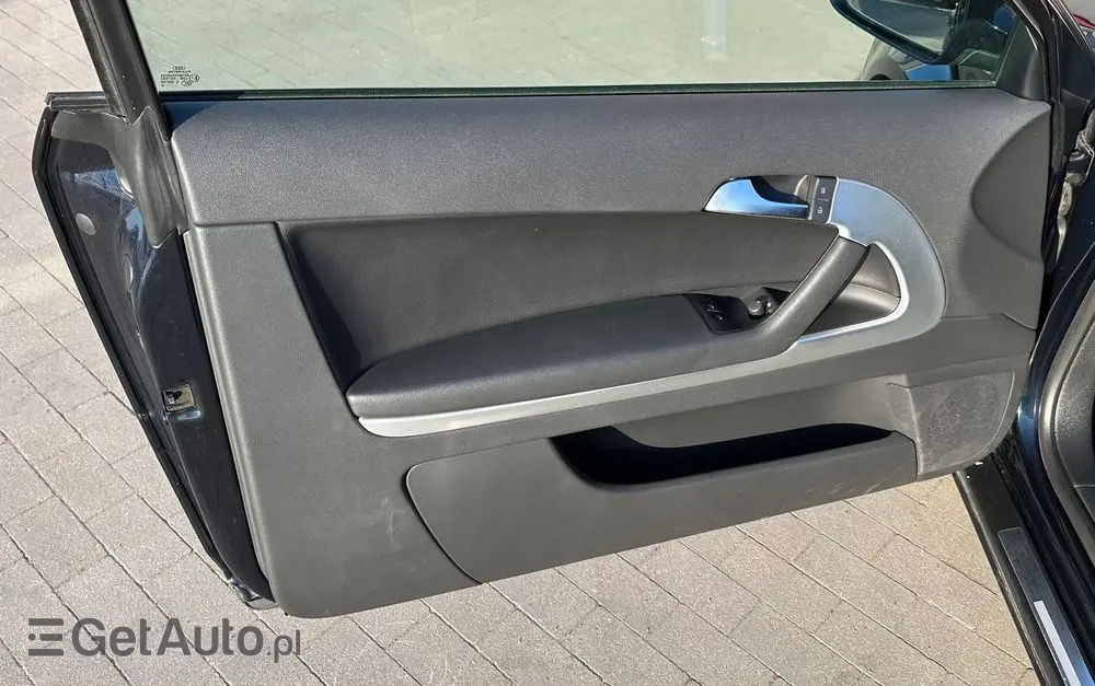 AUDI A3 3-drzwiowe 2.0 TFSI Quattro Ambition S tronic