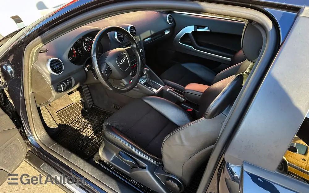 AUDI A3 3-drzwiowe 2.0 TFSI Quattro Ambition S tronic
