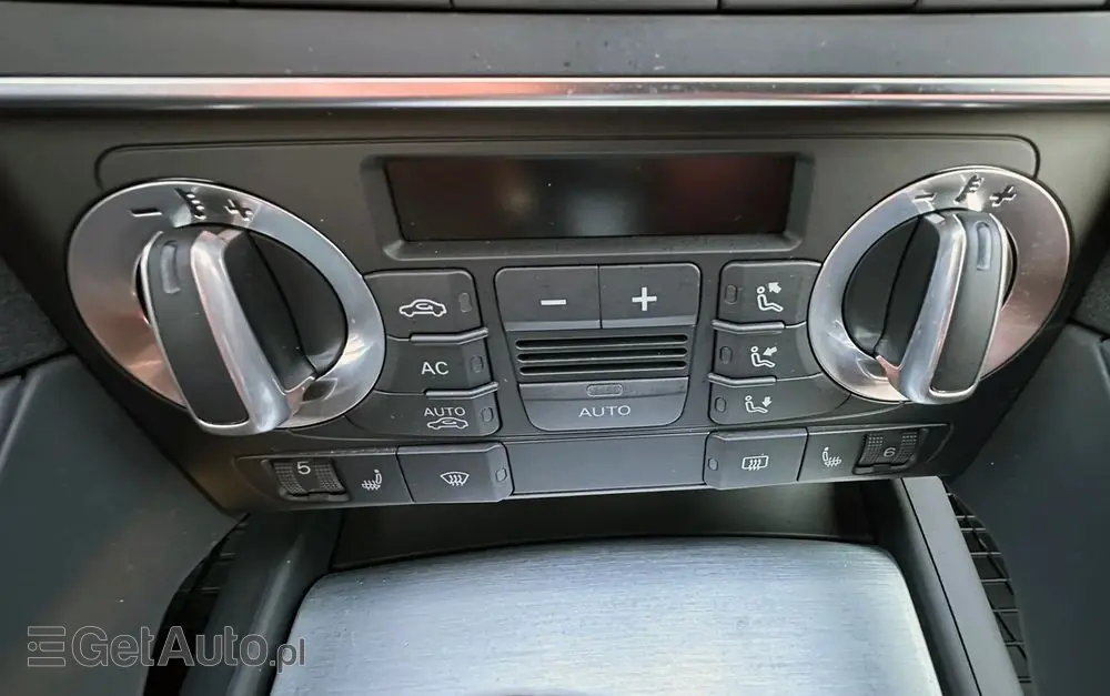 AUDI A3 3-drzwiowe 2.0 TFSI Quattro Ambition S tronic